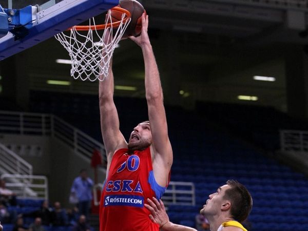 Ανανέωσε ο Σοκόλοφ