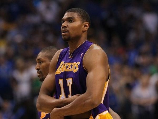 Μποξέρ ο Μπάινουμ!