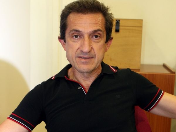Ενισχύει τη θέση της