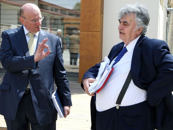 «Αν επιμείνει, ακολουθώ…»