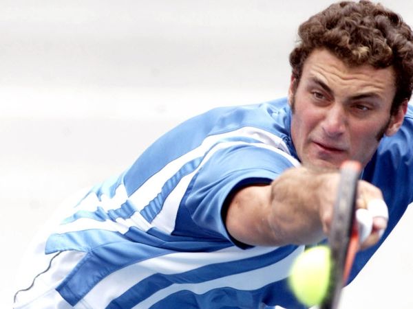 Σερβίς στο Κύπελλο Ντέιβις