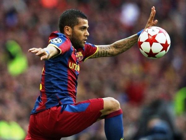 Στο πλευρό του Φάμπρεγκας