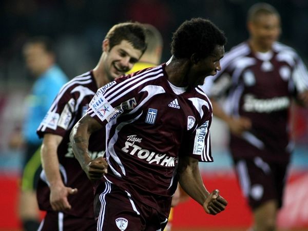 Κολλημένος με την ΑΕΛ