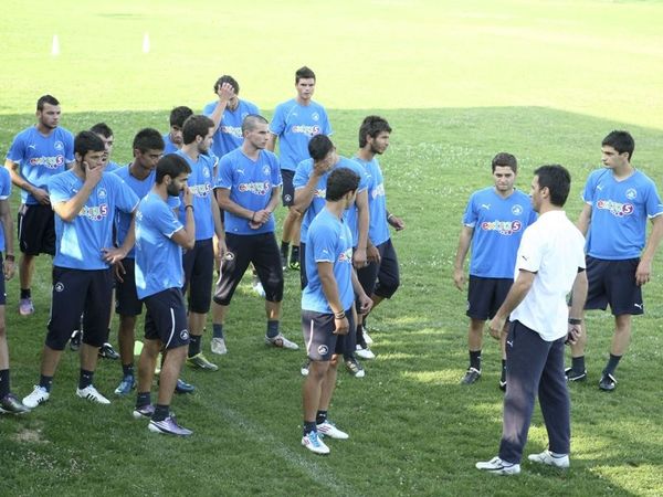 Διπλές προπονήσεις ο ΑΟΚ