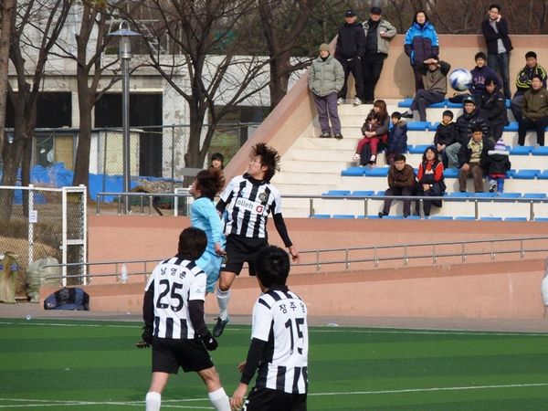 Με ανιχνευτή οι Κορεάτες