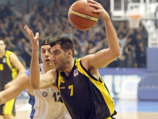 Επαφή με Ταπούτο ο ΠΑΟΚ