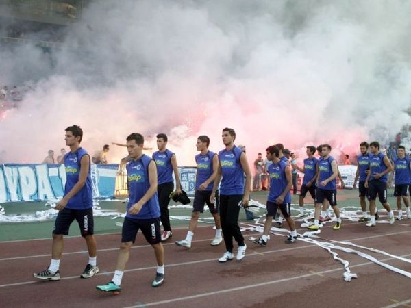 «Πρώτη» με τις... ακαδημίες (pics)