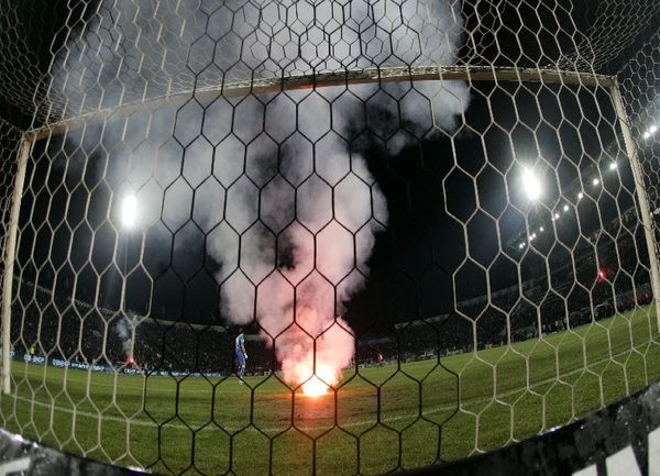 Μπάχαλο στα όρια συγκάλυψης... 