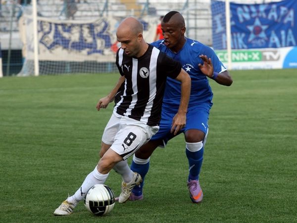 Στη Λάρισα Γκονζάλες, Σαϊτιώτης!