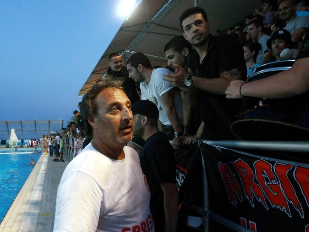 «Διαζύγιο» με Πάτερο