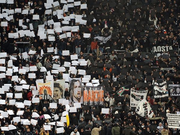 Μαχαιρώθηκε Γιουβεντίνος!