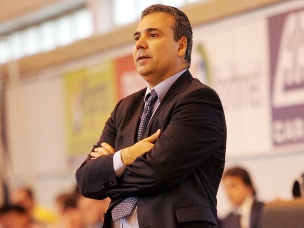 Ανανέωσε ο Φλεβαράκης