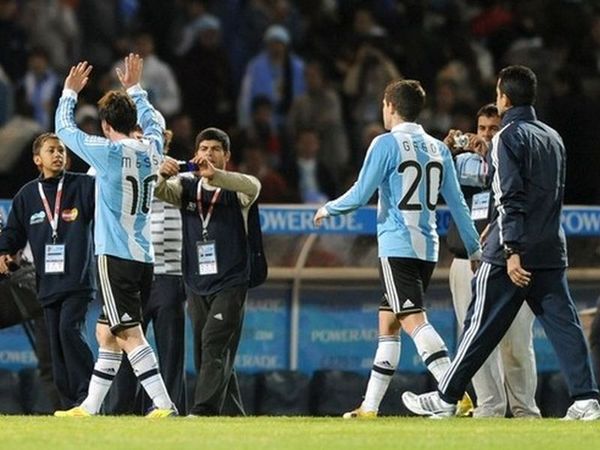 Με φόντο τα… ημιτελικά!