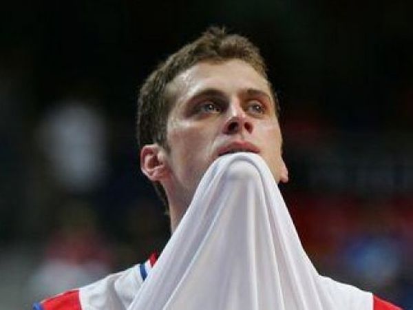 Νοκ άουτ ο Ρόζιτς