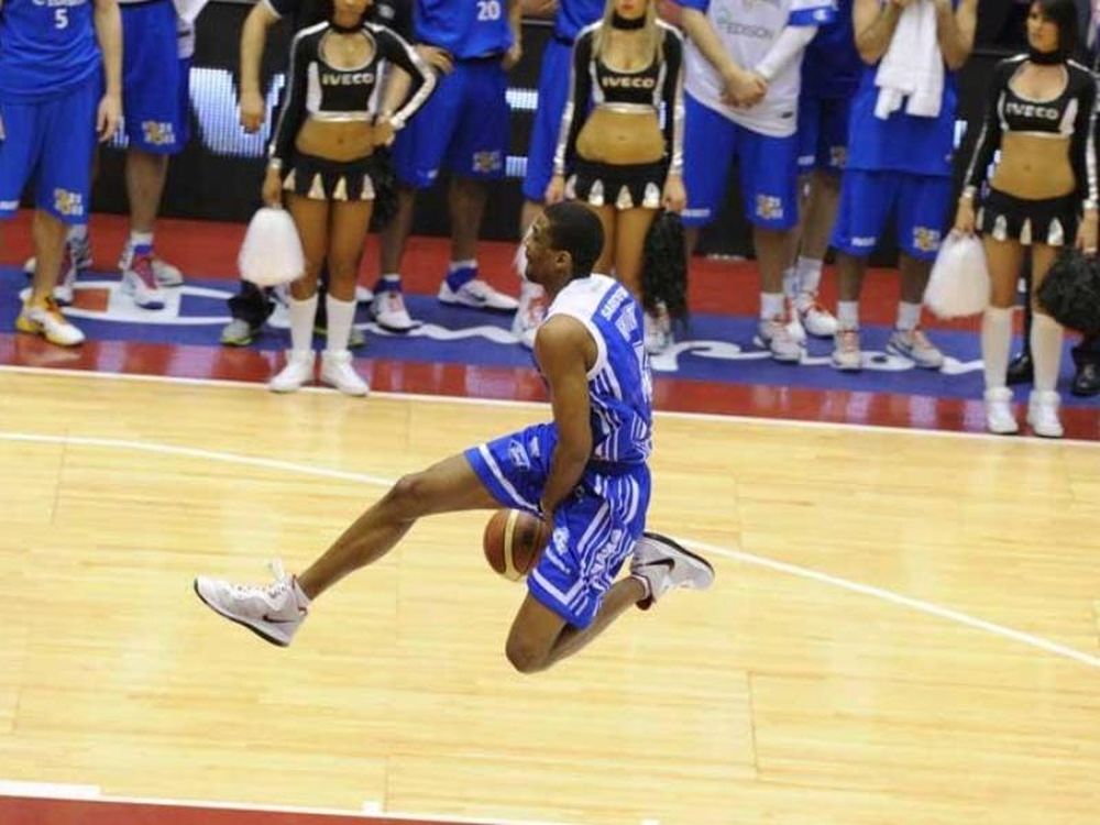 Μεγάλη μπουκιά να τρως, μεγάλη κουβέντα μη λες...