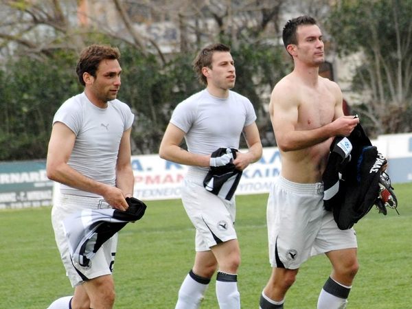 Χλωρός in, Σουλογάνης out