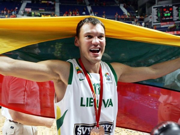 «Σάρας»: «Τιμή μου η Εθνική»