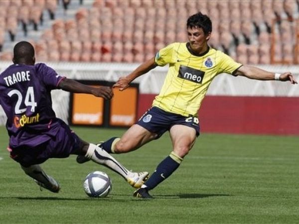 «Βλέπει» Κάστρο το «τριφύλλι»