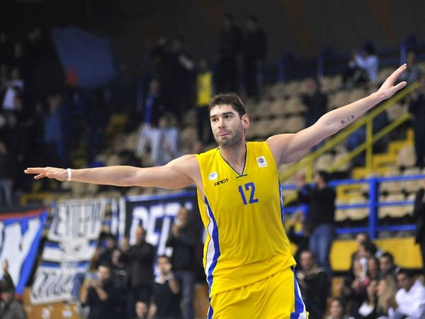 Το βάρος σε δύο στο Περιστέρι