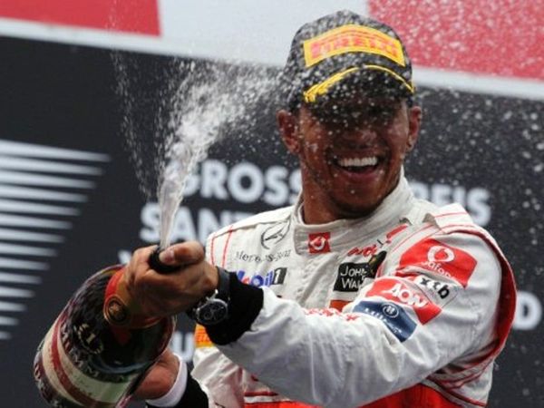 Επιστροφή στις νίκες για Χάμιλτον 