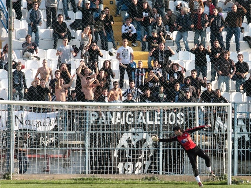 Αντίδραση οπαδών Παναιγιάλειου
