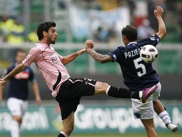 Και η Παρί για Παστόρε!