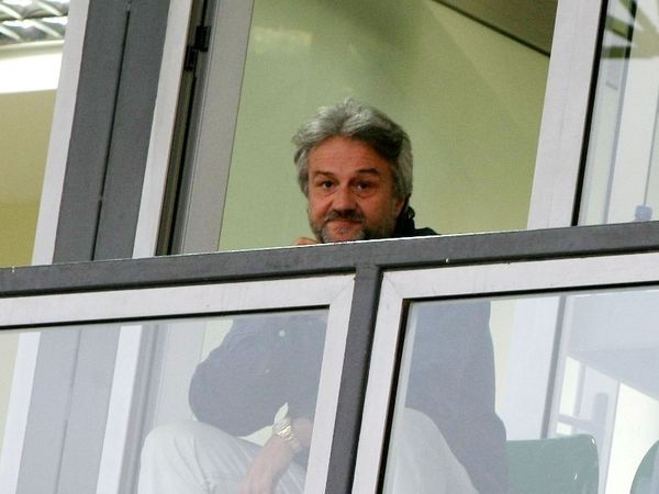 Έξαλλος ο Κομπότης