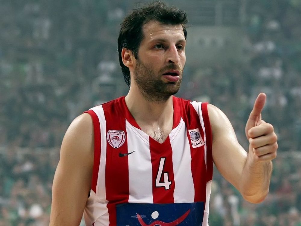 Μπάσκετ σε πλοίο ο «Τεό»!