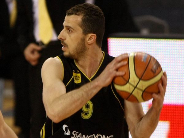 Παρέμεινε ο Αργυρόπουλος