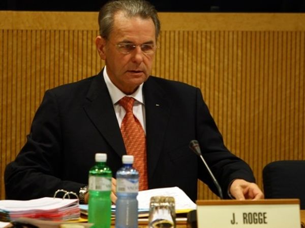 Ρογκ: «Παντού στημένα»