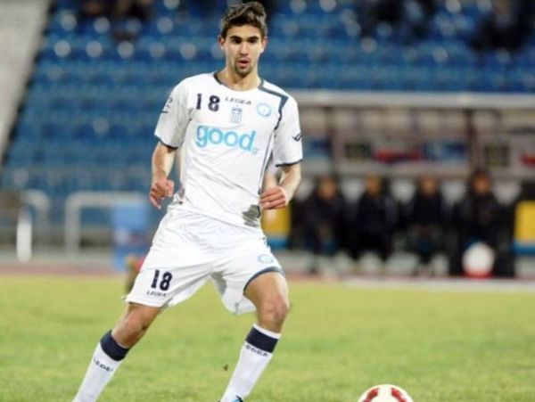 Υπογράφει ο Τσίτας