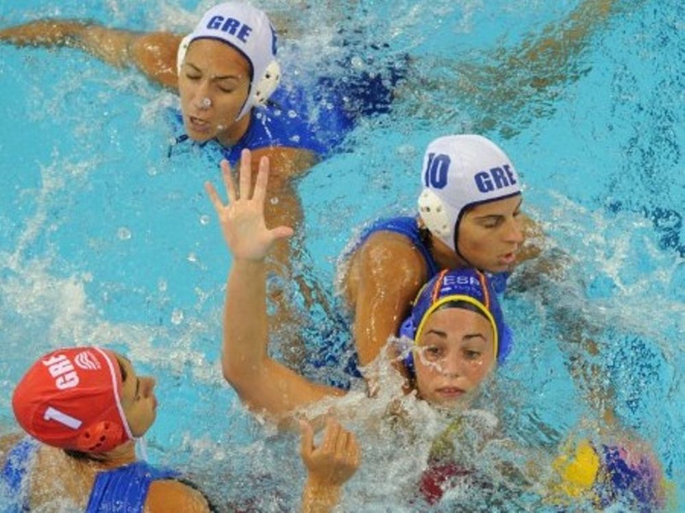 Γυναικάρες με τα μπλε!