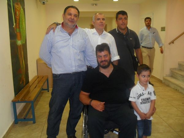 Στη Φυλή ο Κονταρός