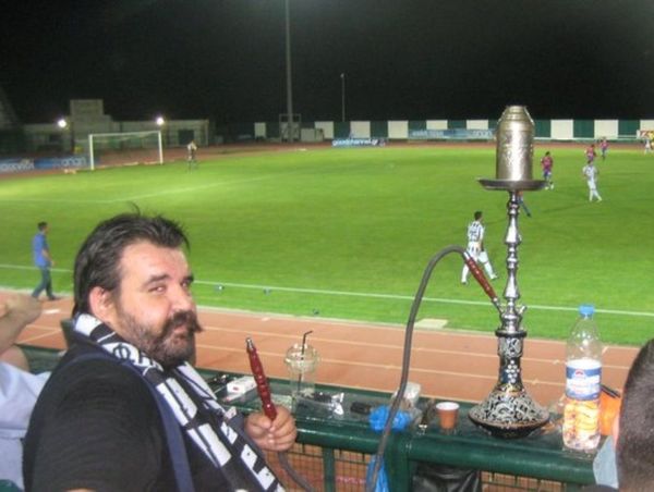 «Και ναργιλέ έχω»