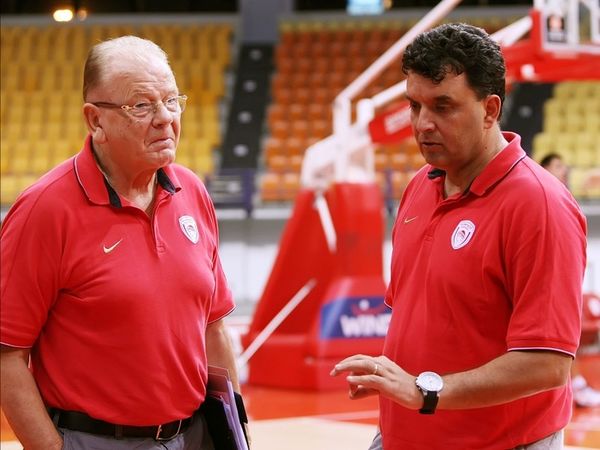 Συμπληρώνεται το παζλ