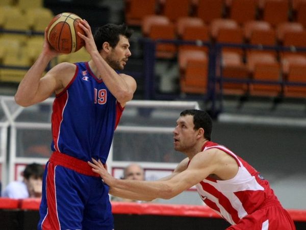 Κερδίζει πόντους ο Μπάρλος