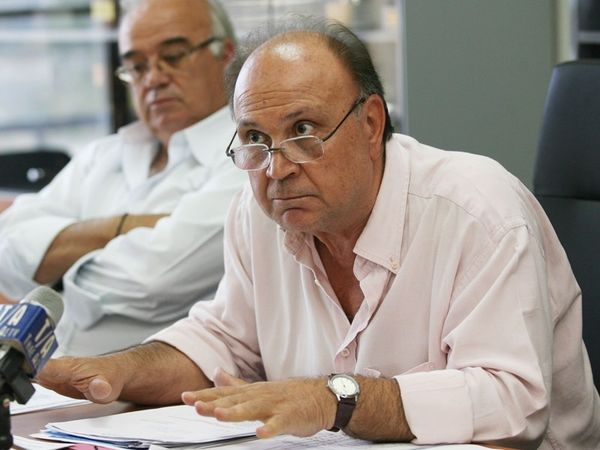 «Καμαρώνω τα κορίτσια»