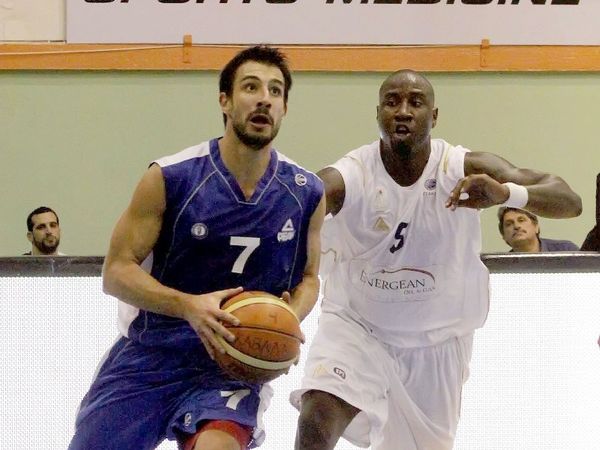 «Βλέπει» Δεμερτζή