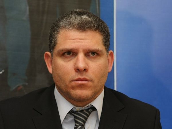 Ποντάρουν στις γνωριμίες