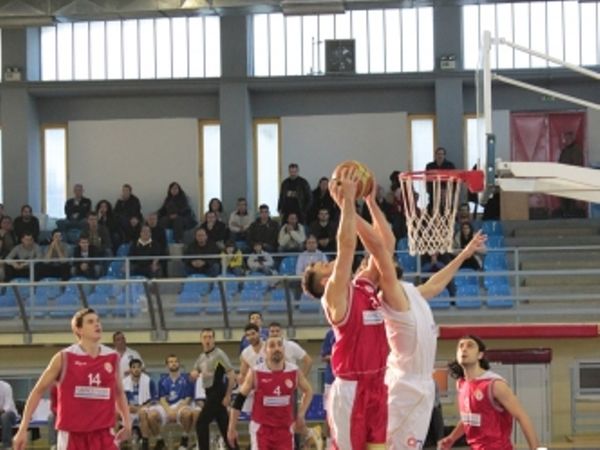 Υπέγραψε ο Μαντζιώρης