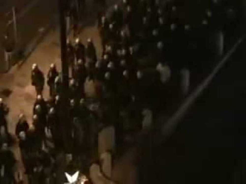 Τα ΜΑΤ στo Σύνταγμα (video)
