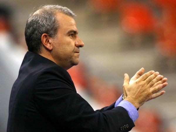 Κρίσιμες ώρες στη Νέα Σμύρνη