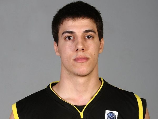 Τόπο στα νιάτα στα Ιλίσια