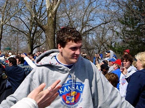 Χάνει το Ευρωμπάσκετ ο Κάουν