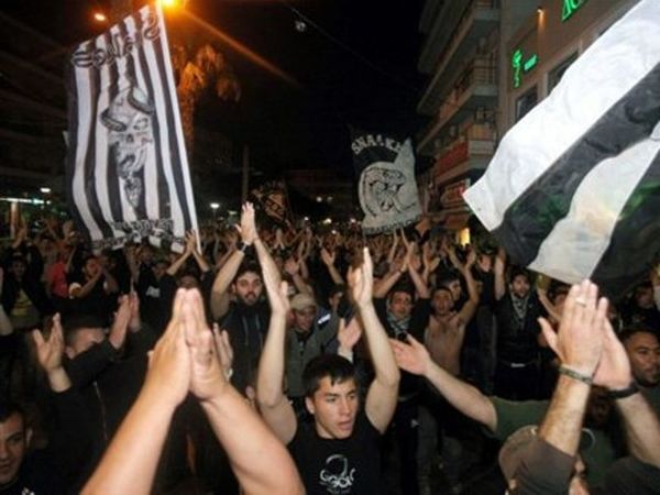 Πανηγυρισμοί στην πλατεία Ελευθερίας