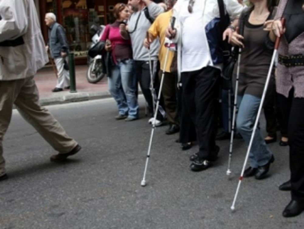 Εκατοντάδες τυφλοί «μαϊμού» σε νησί του Ιονίου