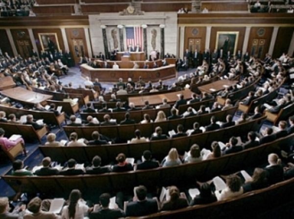 Εγκρίθηκε η αύξηση του ορίου χρέους των ΗΠΑ