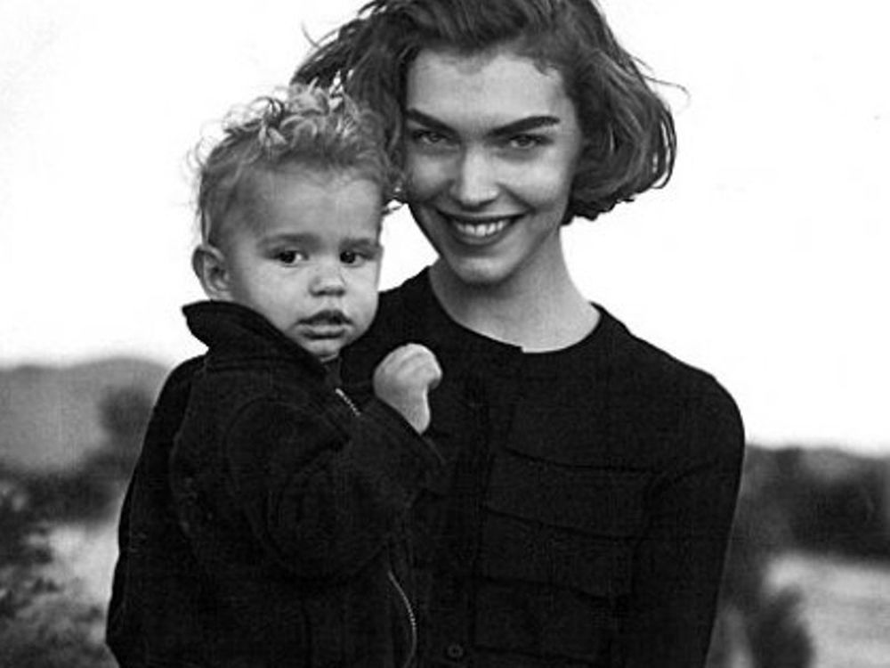 Οι δέκα μαμάδες της πασαρέλας 