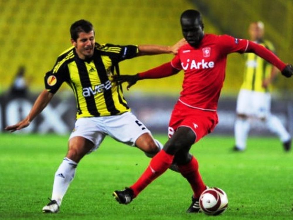 Ο Εμρέ στα στημένα 