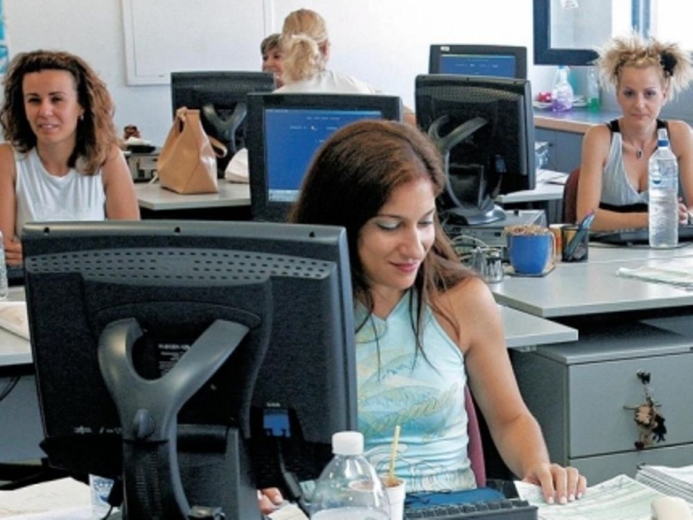 Σοκ από τους μισθούς – μαμούθ των δημοτικών υπαλλήλων